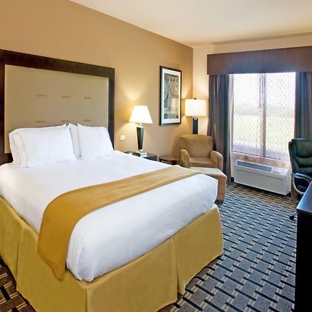 Holiday Inn Express And Suites Beeville By Ihg Quarto foto