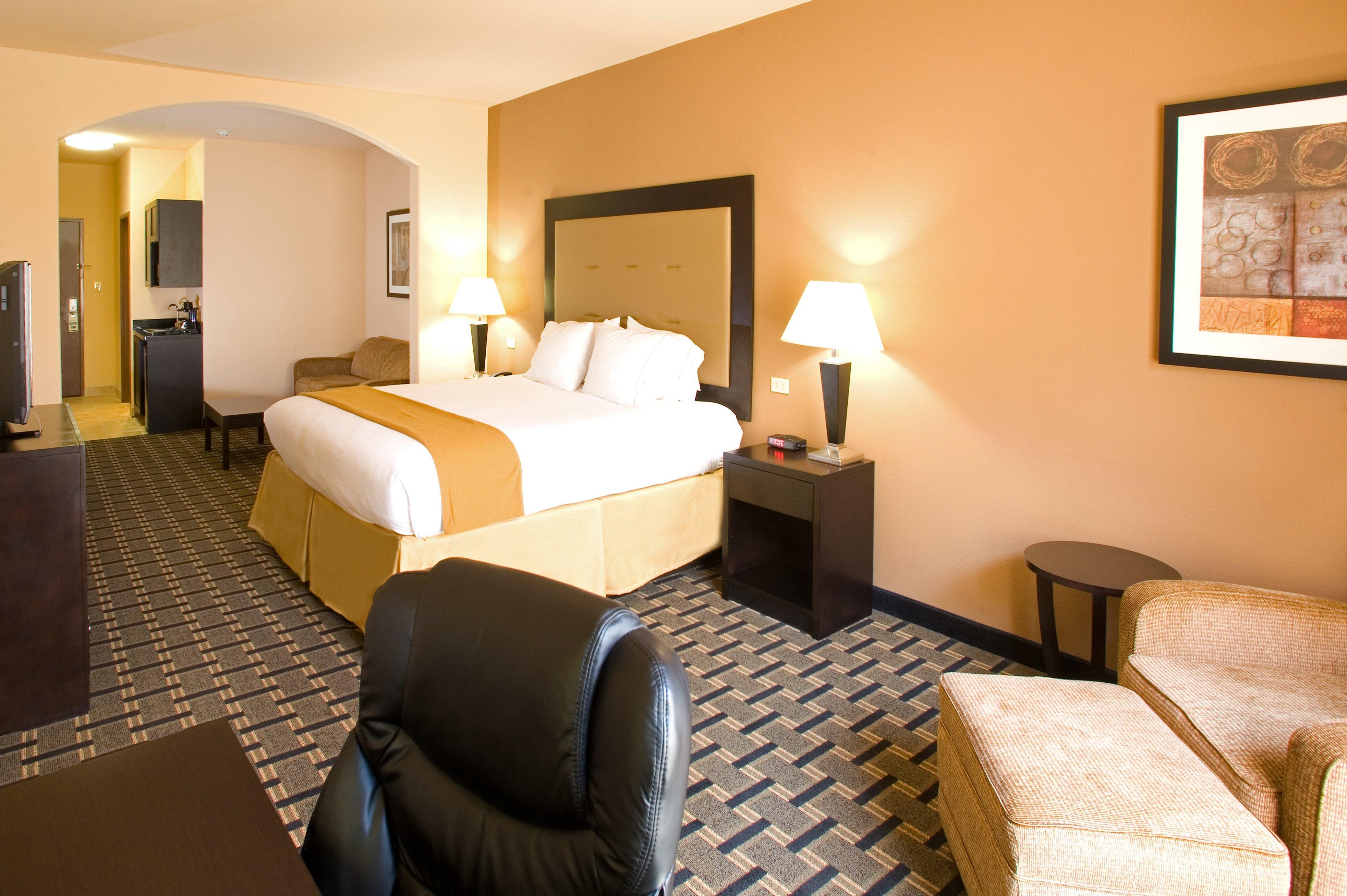 Holiday Inn Express And Suites Beeville By Ihg Exterior foto
