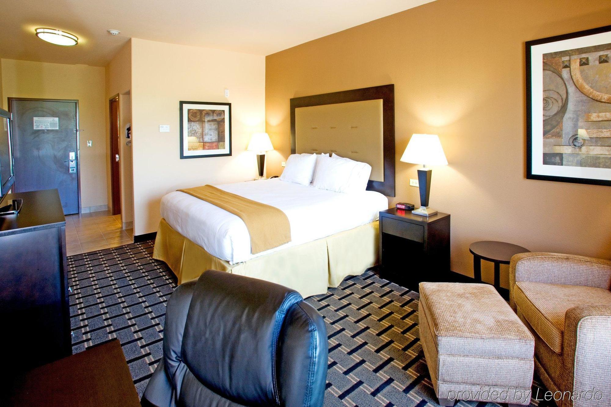 Holiday Inn Express And Suites Beeville By Ihg Quarto foto